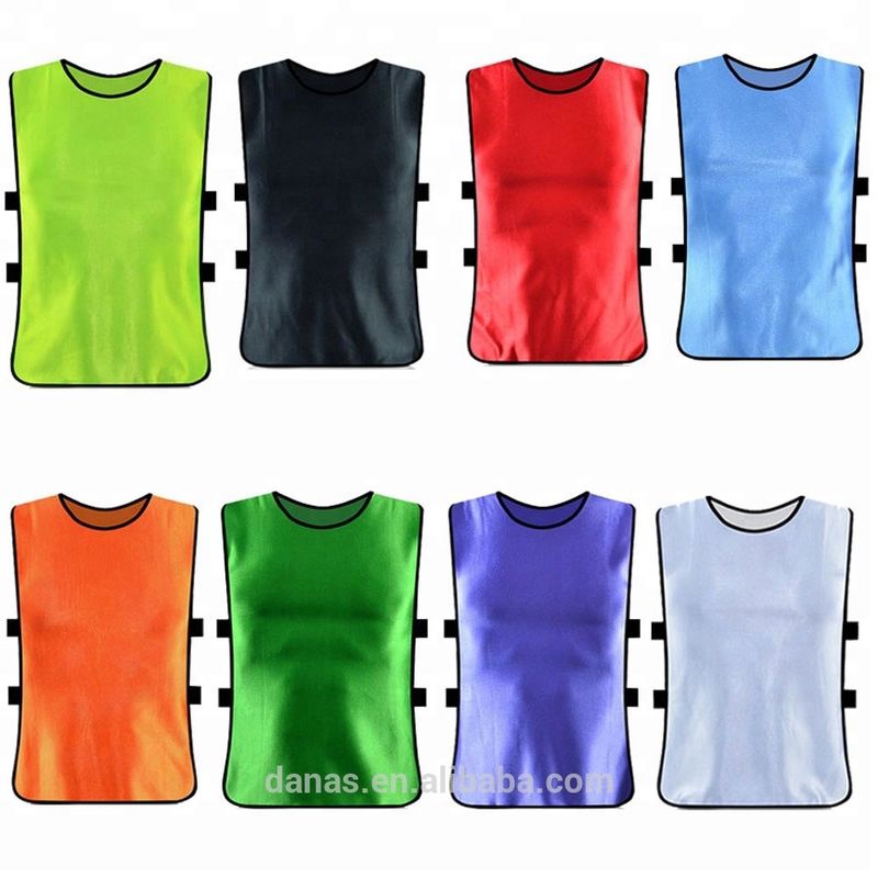 Custom design breathable mesh quick dry football training vest for adult and youth soccer bibs