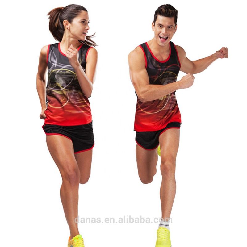 Hot Selling Track and Field Training Tracksuits Quick Dry Jogging Suits